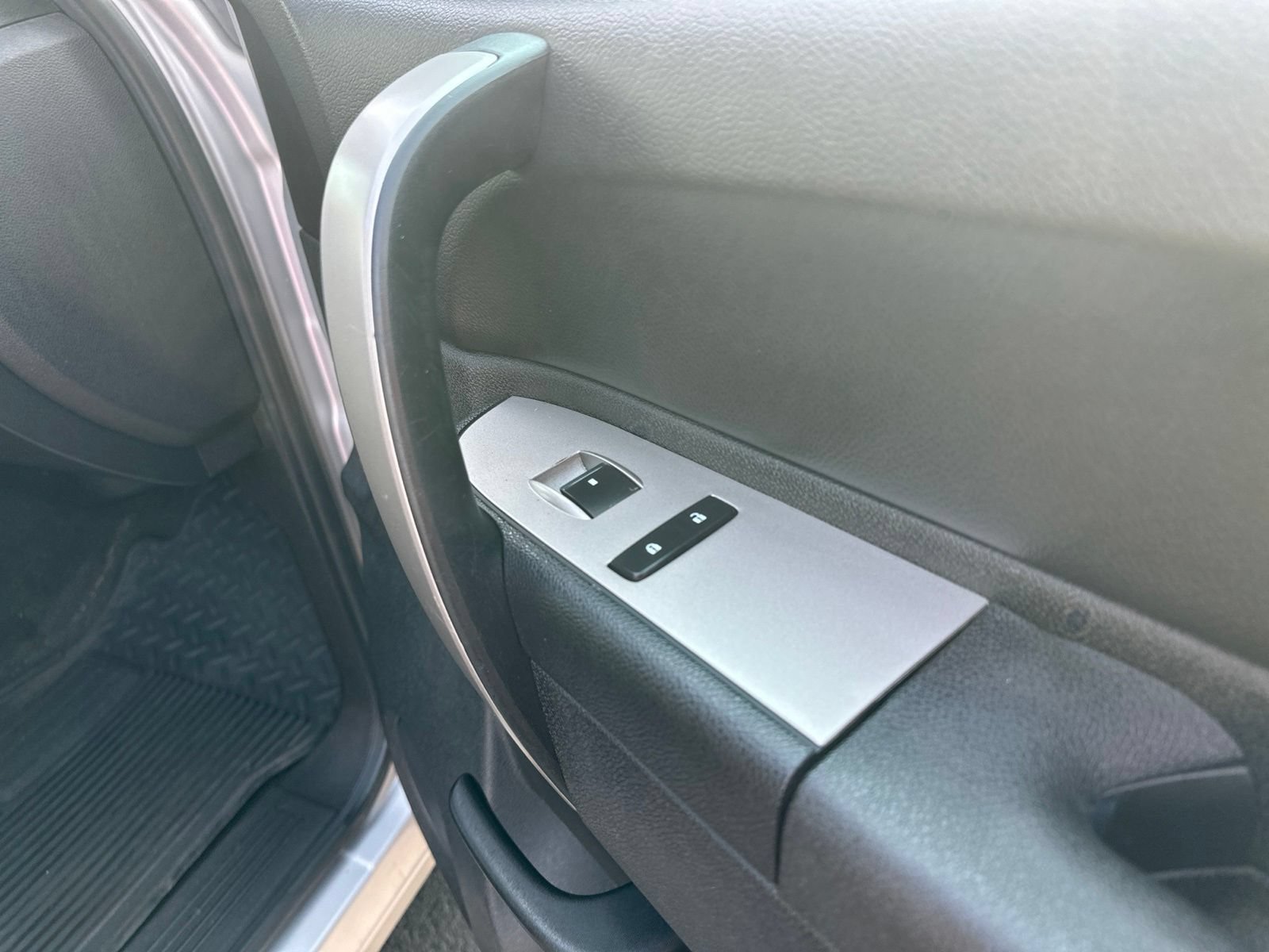 Used 2010 Chevrolet Silverado 1500 LT w/ Power Pack Plus AWD/4WD image 37