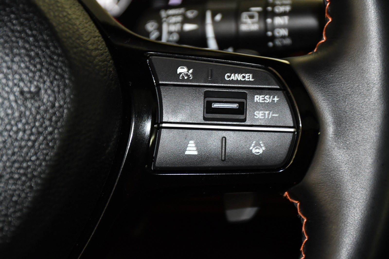 Used 2025 Honda Pilot TrailSport image 22