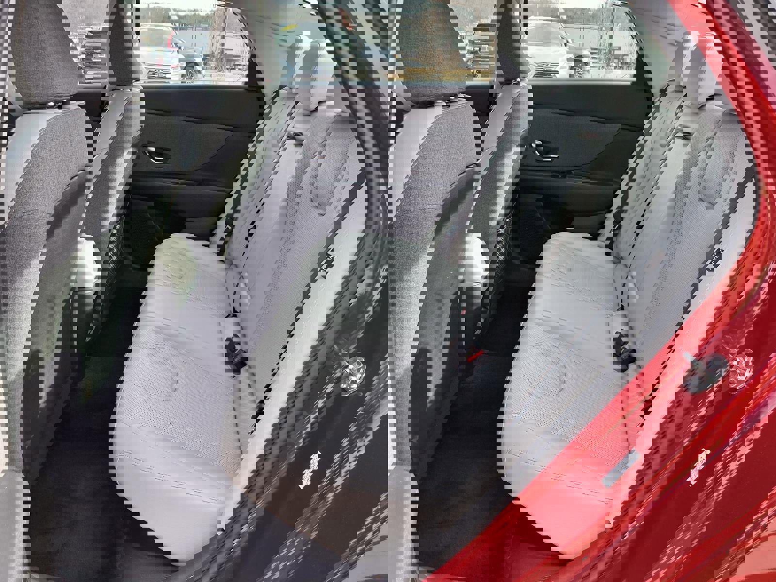 Used 2024 Hyundai Elantra Limited image 10