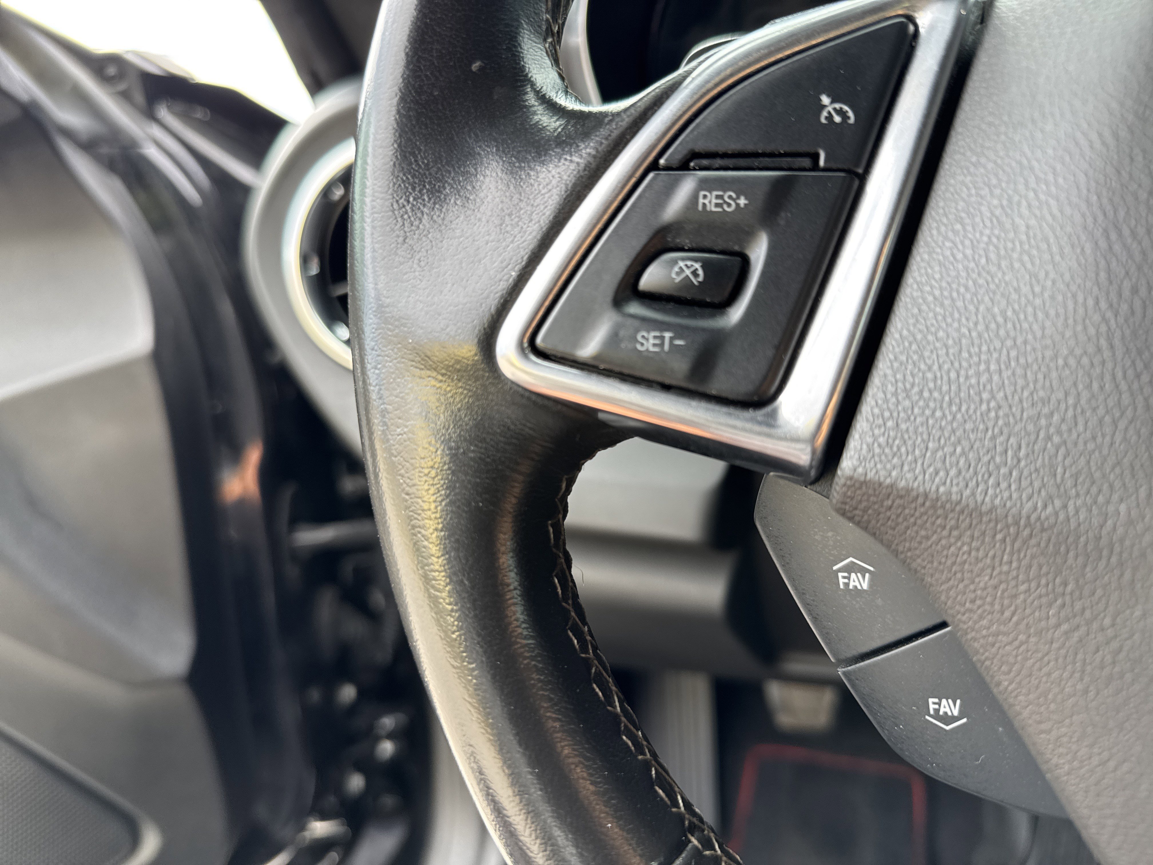 Used 2022 Chevrolet Camaro LT w/ RS Package image 18