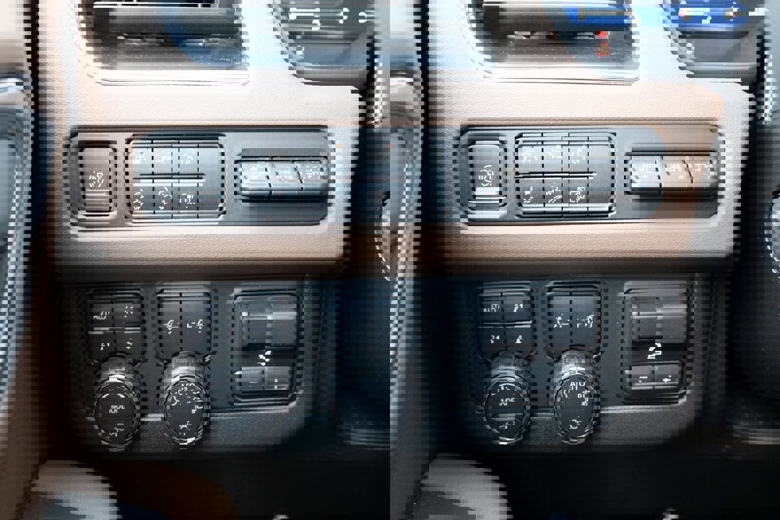 Used 2024 Chevrolet Tahoe High Country image 11