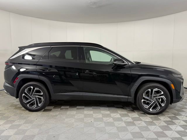 Used 2025 Hyundai Tucson Limited image 10