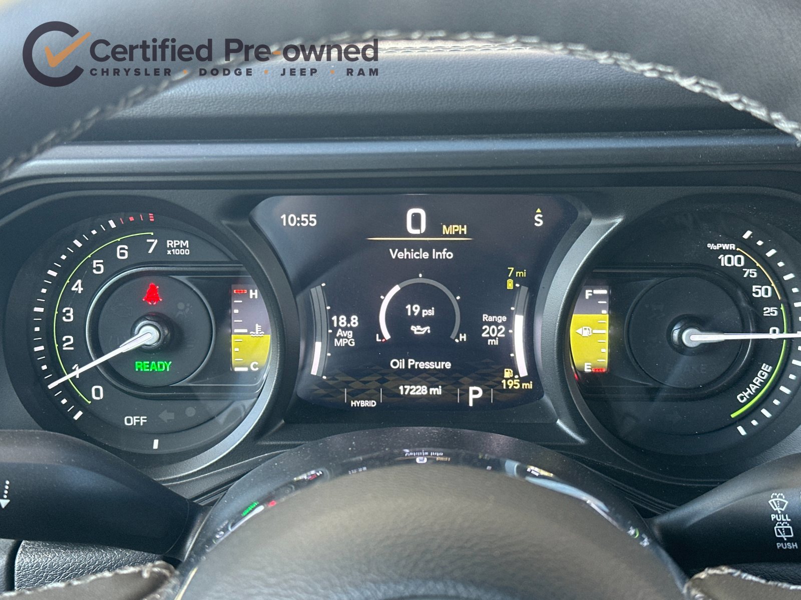 Used 2025 Jeep Wrangler Unlimited Sahara AWD/4WD image 25