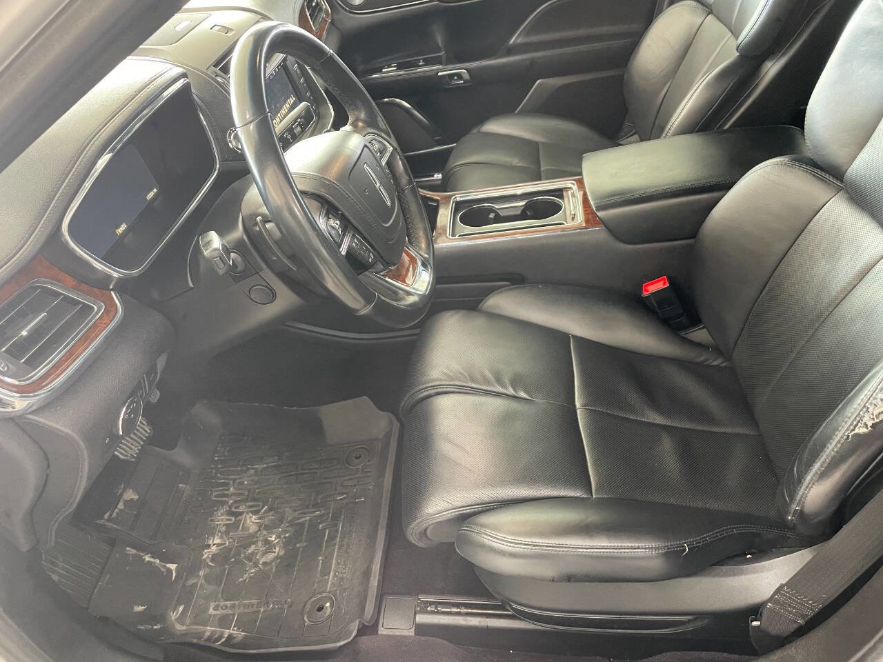 Used 2018 Lincoln Continental Reserve FWD image 15
