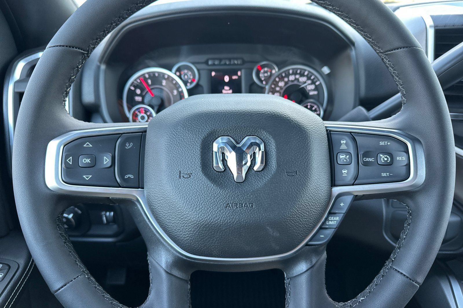 New 2026 RAM 2500 Big Horn AWD/4WD image 24
