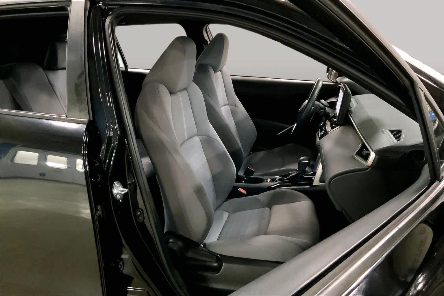 Used 2024 Toyota Corolla Cross AWD Hybrid image 9