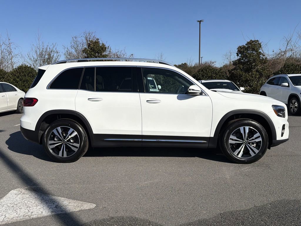 New 2025 Mercedes-Benz GLB 250 4MATIC image 2