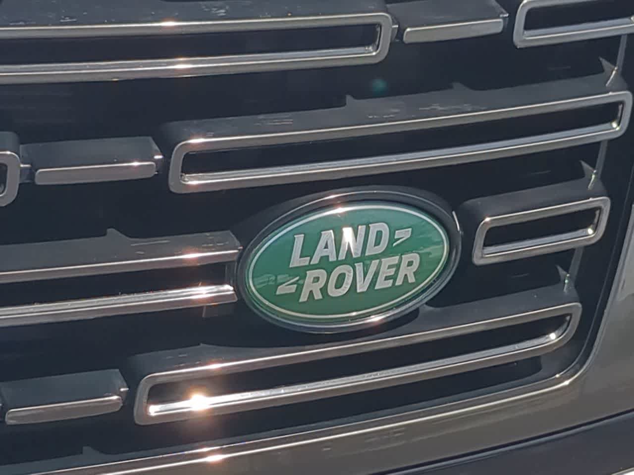 New 2026 Land Rover Range Rover Long Wheelbase SE AWD/4WD image 12