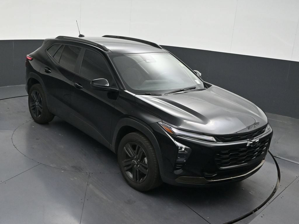 Used 2025 Chevrolet Trax ACTIV w/ Driver Confidence Package FWD image 22