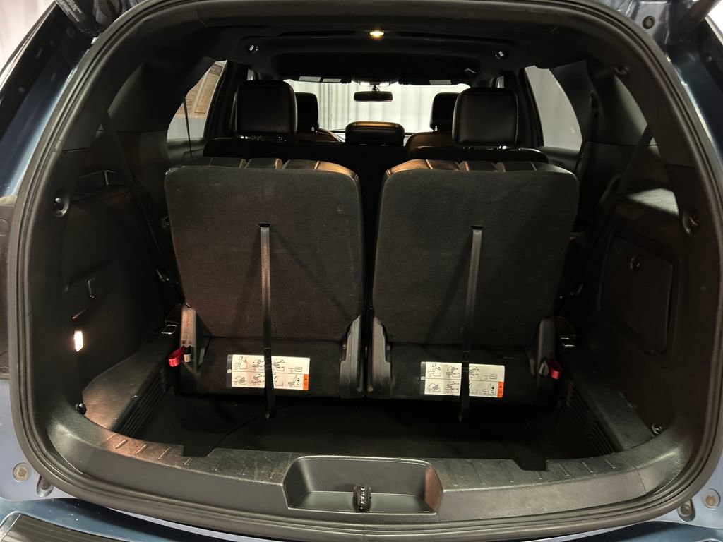 Used 2018 Ford Explorer XLT w/ Equipment Group 202A image 25