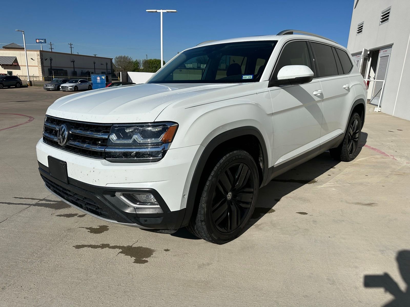 Used 2019 Volkswagen Atlas SEL Premium image 3