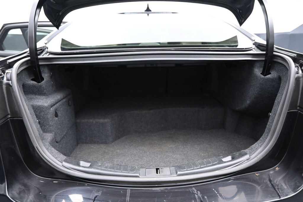 Used 2020 Ford Fusion SE FWD image 24