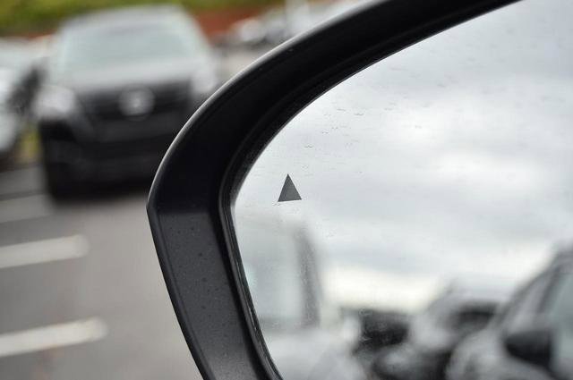 New 2026 Nissan Kicks SV w/ SV Premium Package image 9