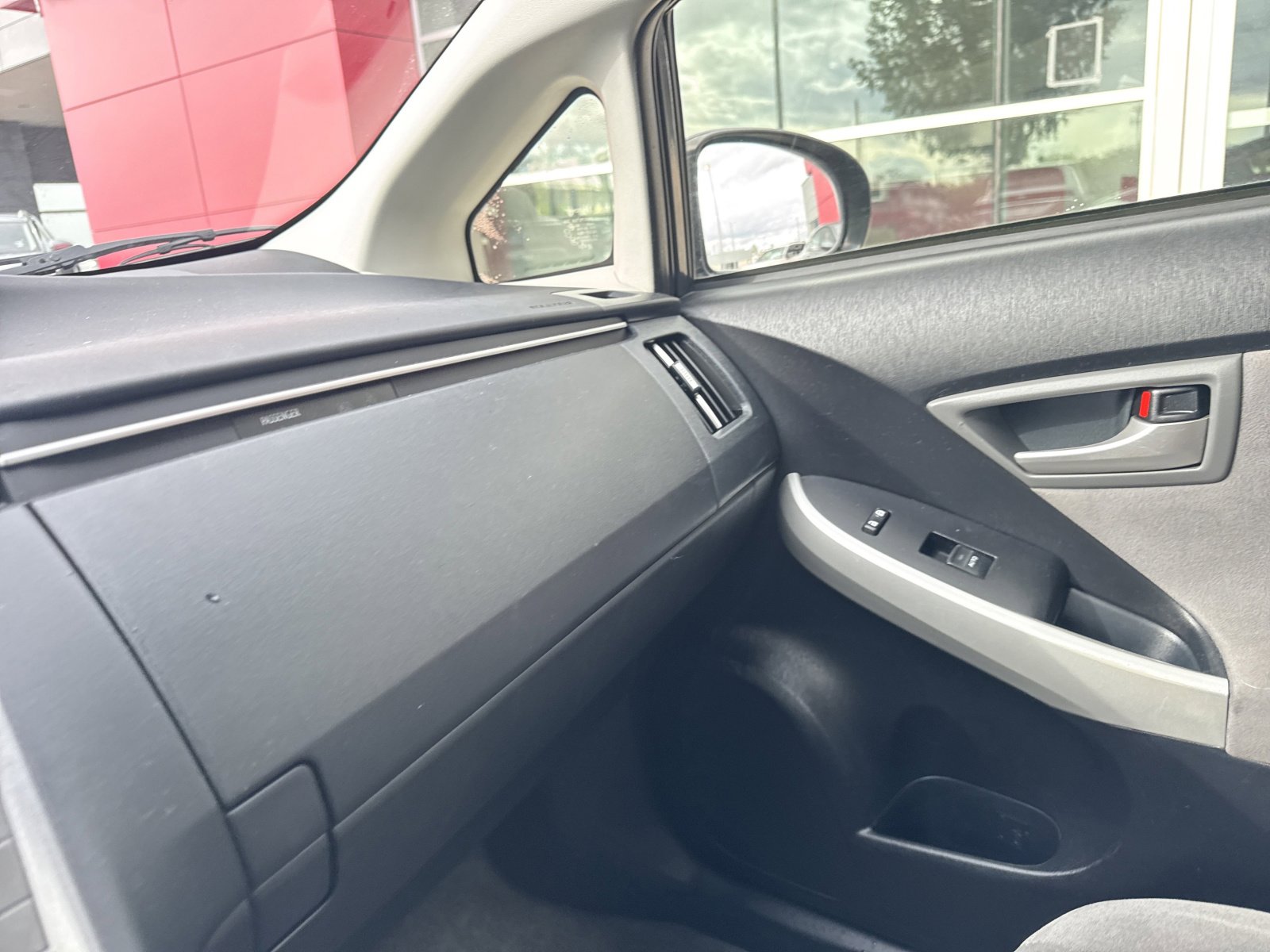 Used 2015 Toyota Prius Two image 24
