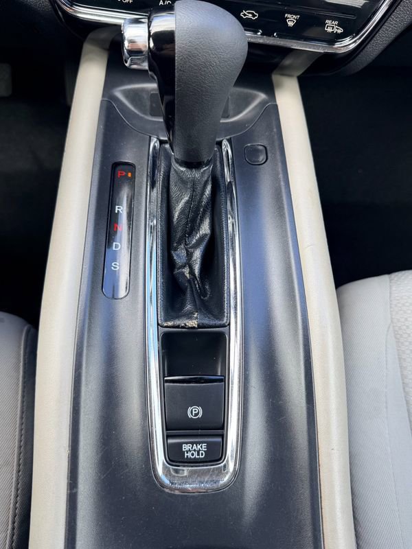 Used 2021 Honda HR-V EX image 32