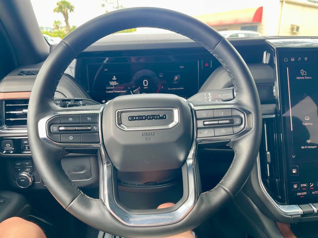 Used 2025 GMC Yukon Denali image 15