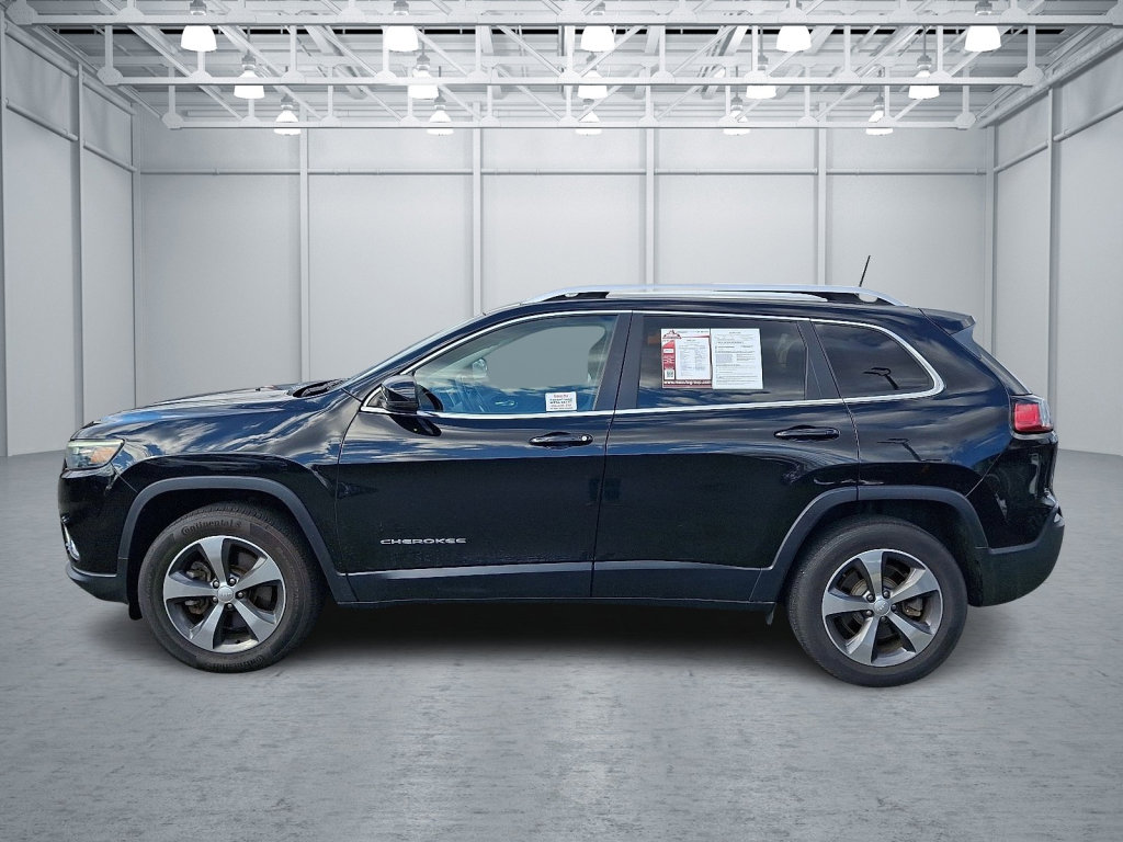 Used 2020 Jeep Cherokee Limited image 2
