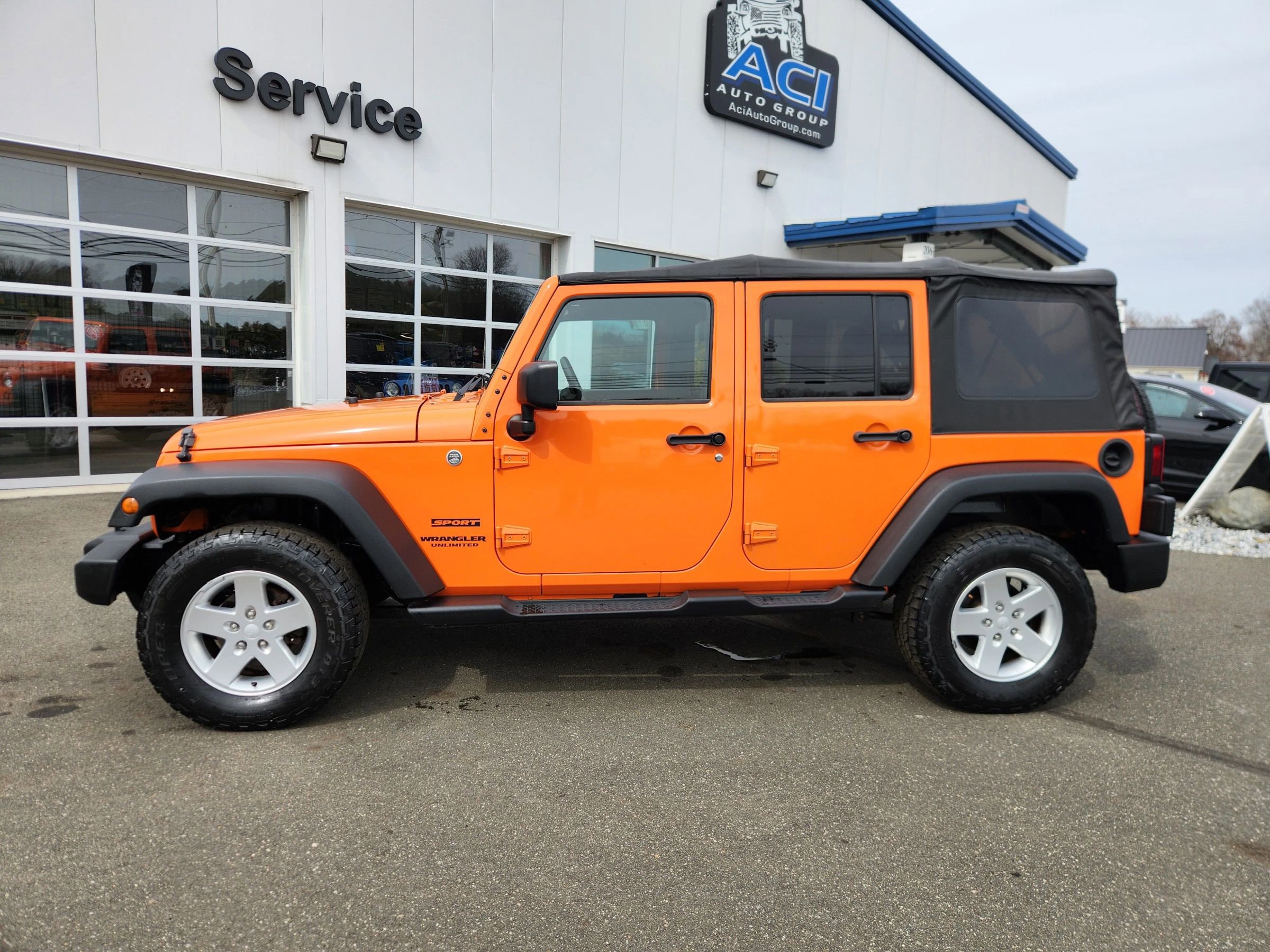 Used 2013 Jeep Wrangler Unlimited Sport AWD/4WD image 8
