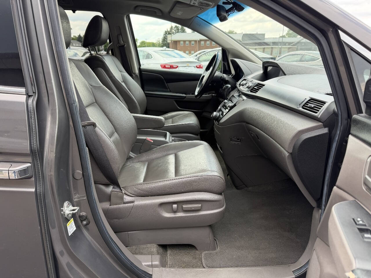 Used 2011 Honda Odyssey Sport-L image 11