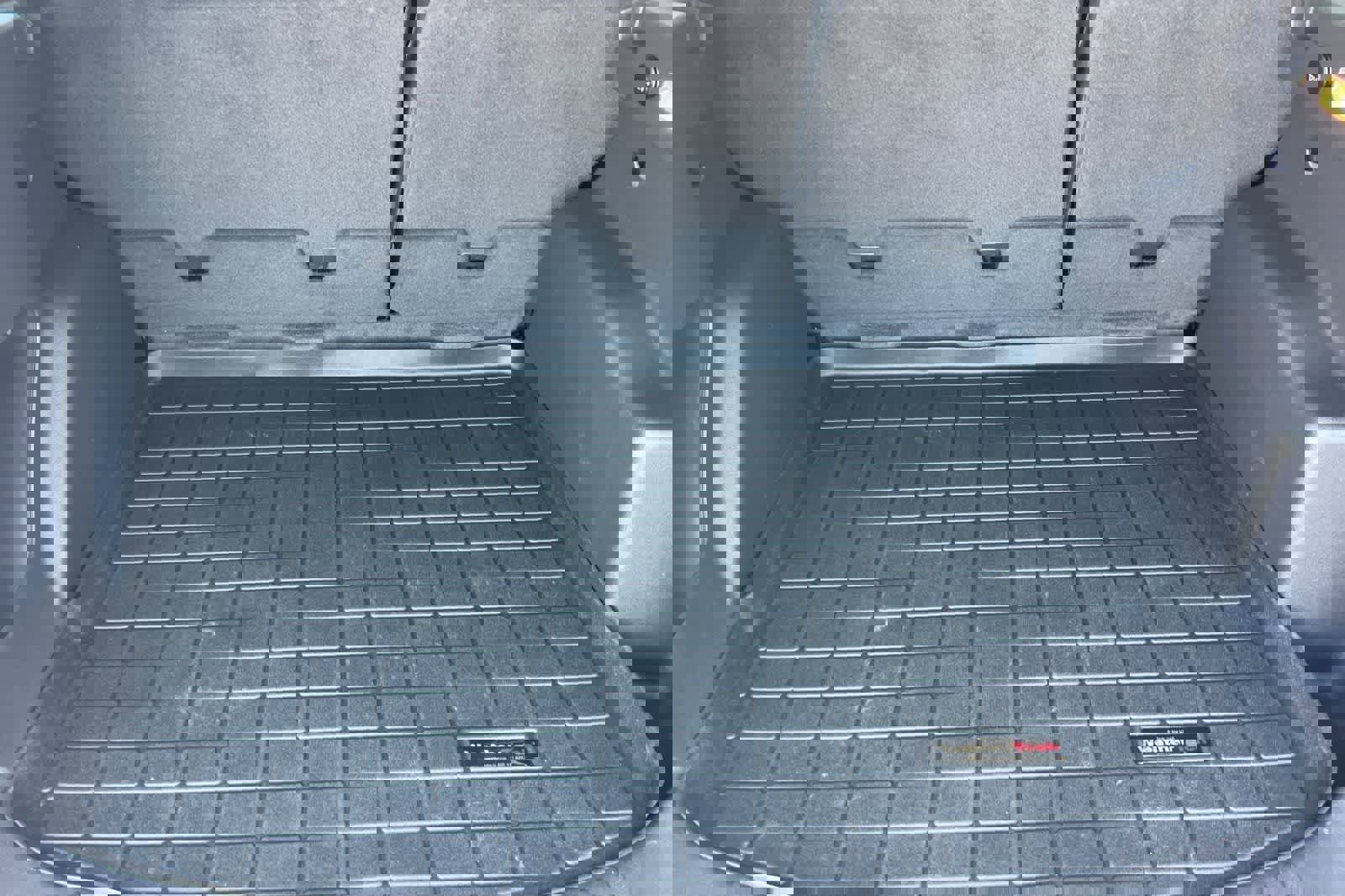 Used 2018 Ford Escape SE w/ SE Sport Appearance Package image 17