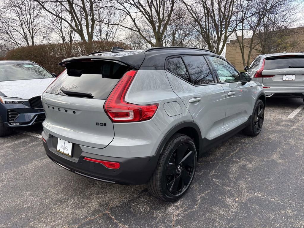 New 2026 Volvo XC40 B5 Ultra w/ Protection Package Premier image 6