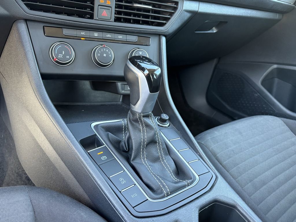 Used 2024 Volkswagen Jetta S image 21