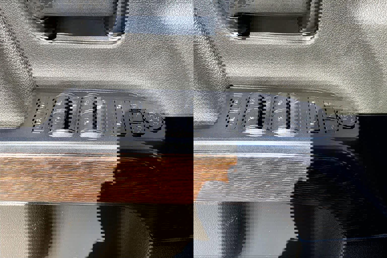 Used 2019 GMC Sierra 2500 Denali w/ Duramax Plus Package image 31