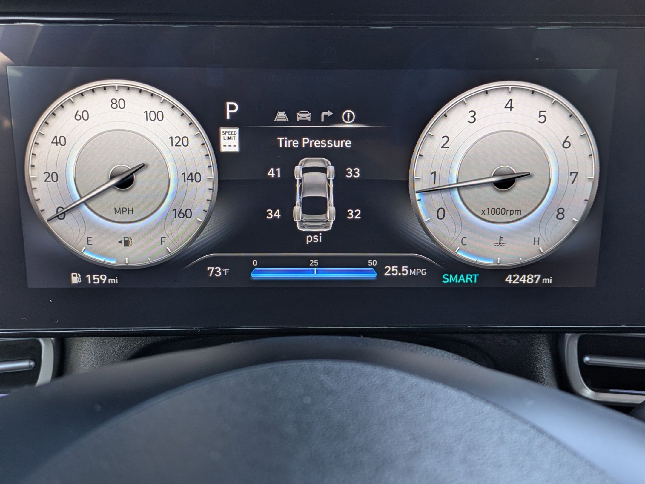 Certified 2024 Hyundai Elantra SEL w/ Convenience Package FWD image 17