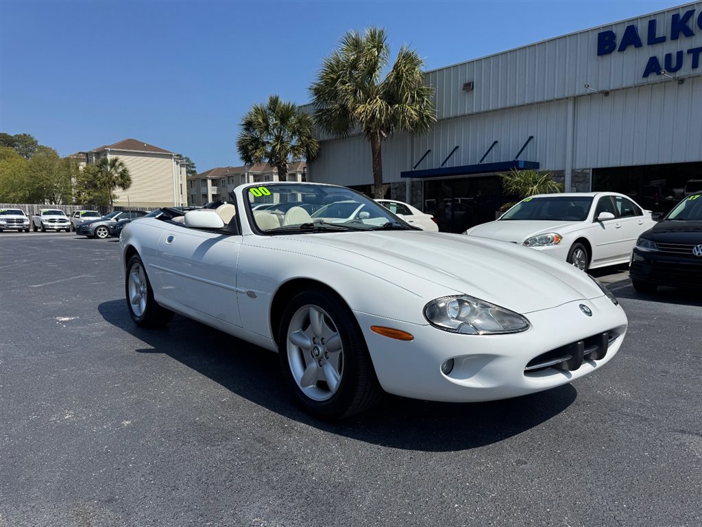 Used 2000 Jaguar XK8 Convertible image 4
