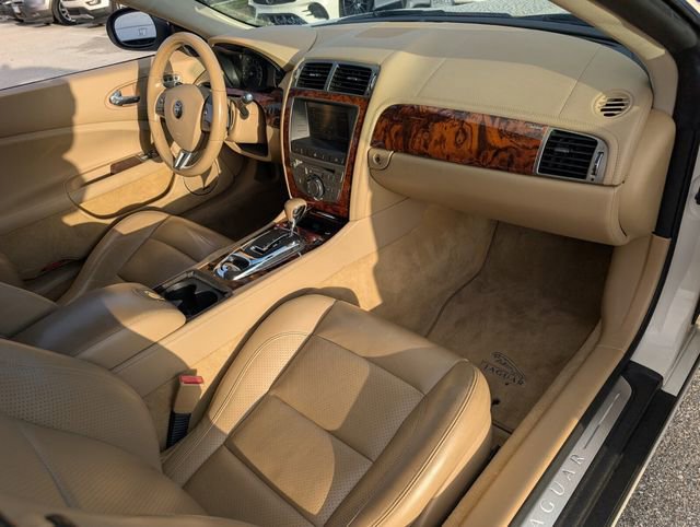 Used 2008 Jaguar XK Convertible image 10