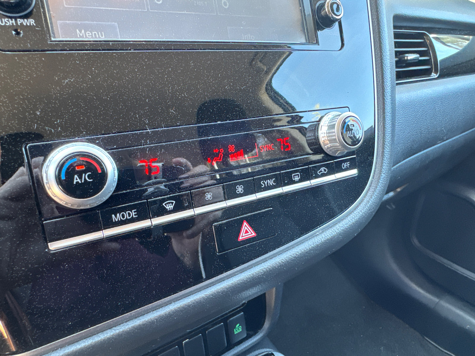 Used 2020 Mitsubishi Outlander ES image 27