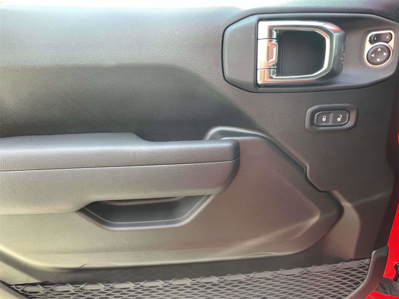 New 2025 Jeep Wrangler Sport S image 26