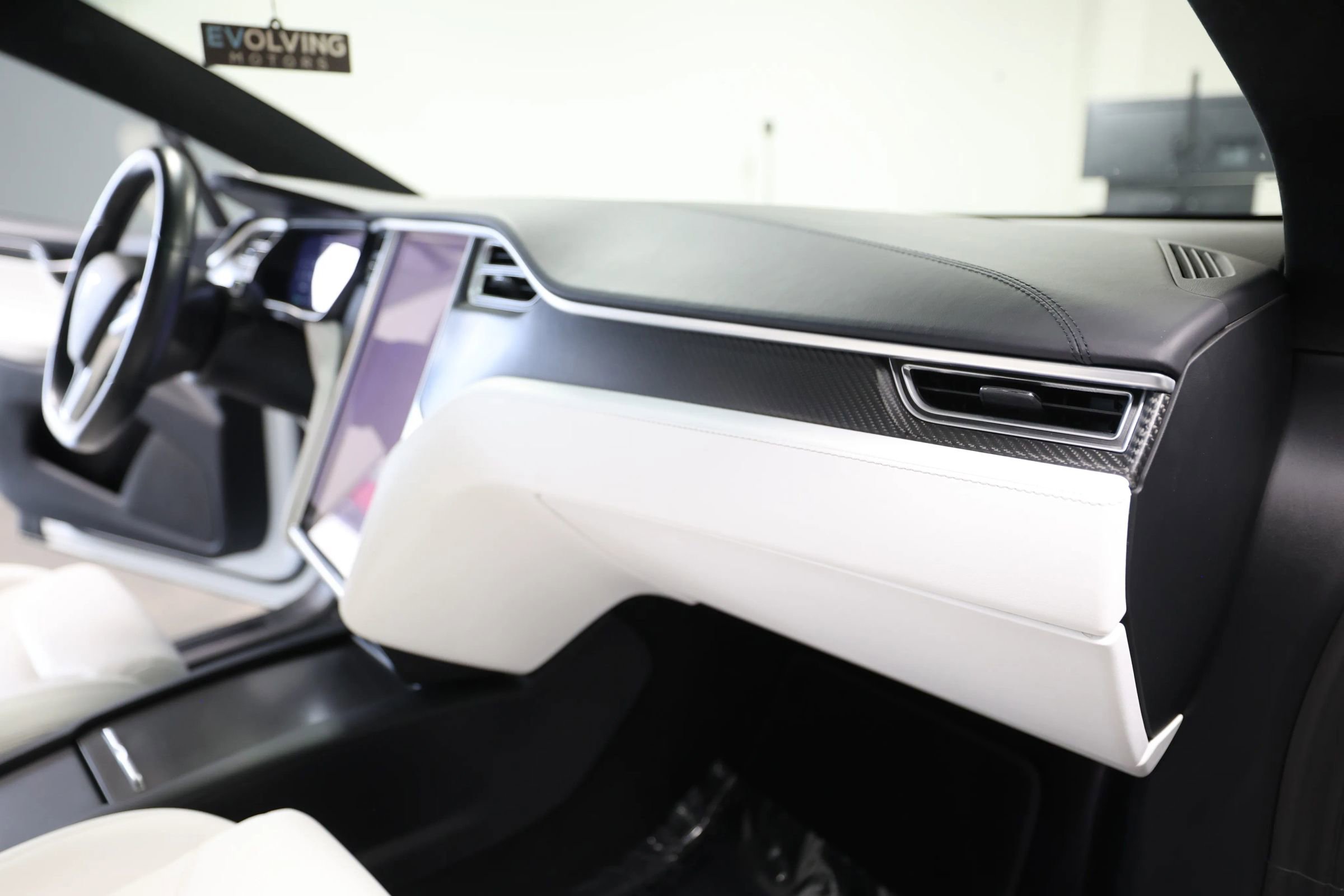 Used 2017 Tesla Model X 100D image 40