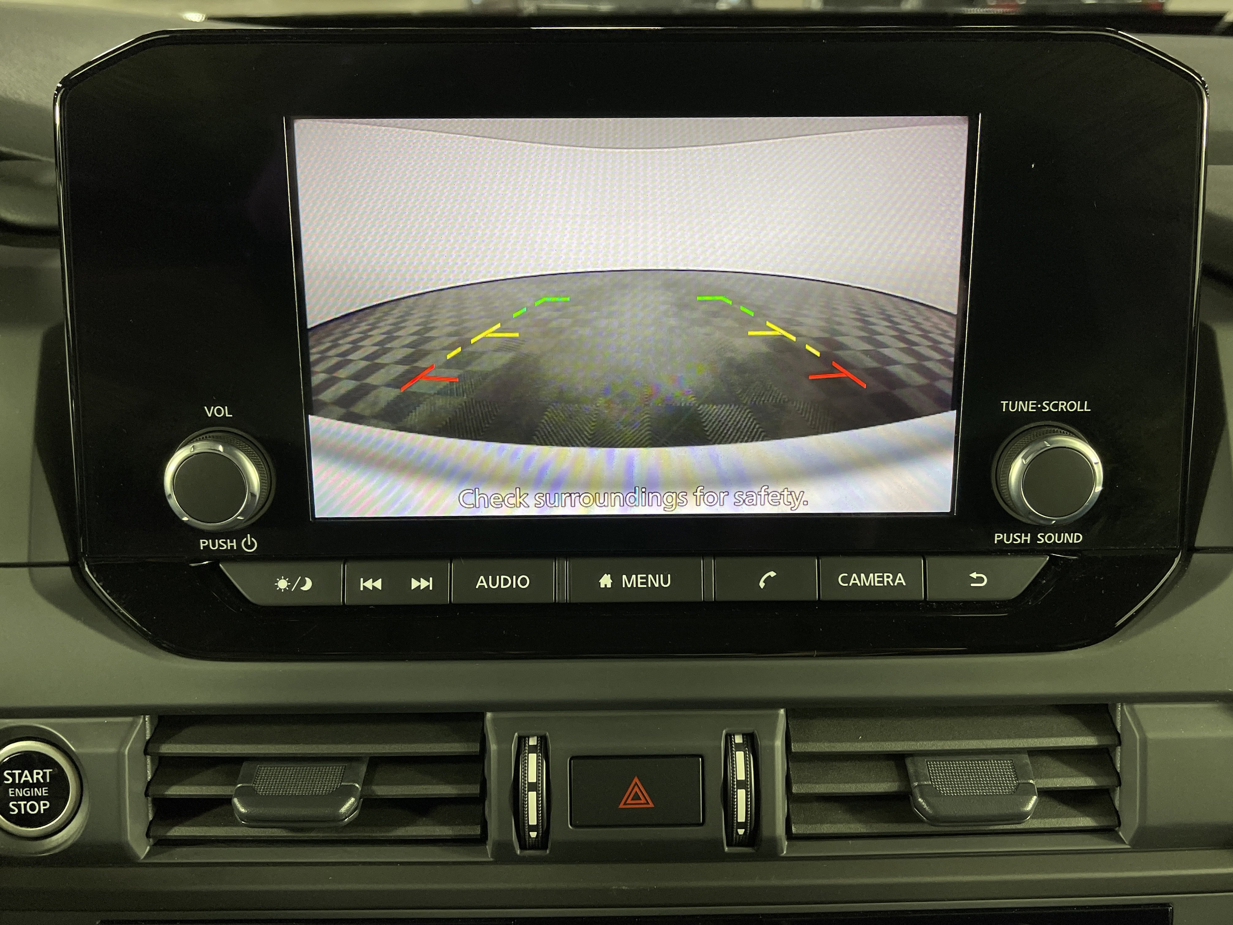 Used 2024 Nissan Pathfinder S image 24