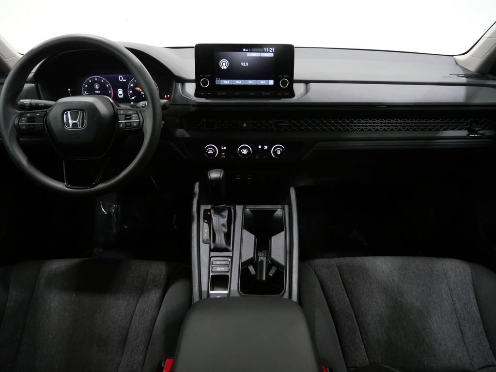 Used 2025 Honda Accord LX image 10