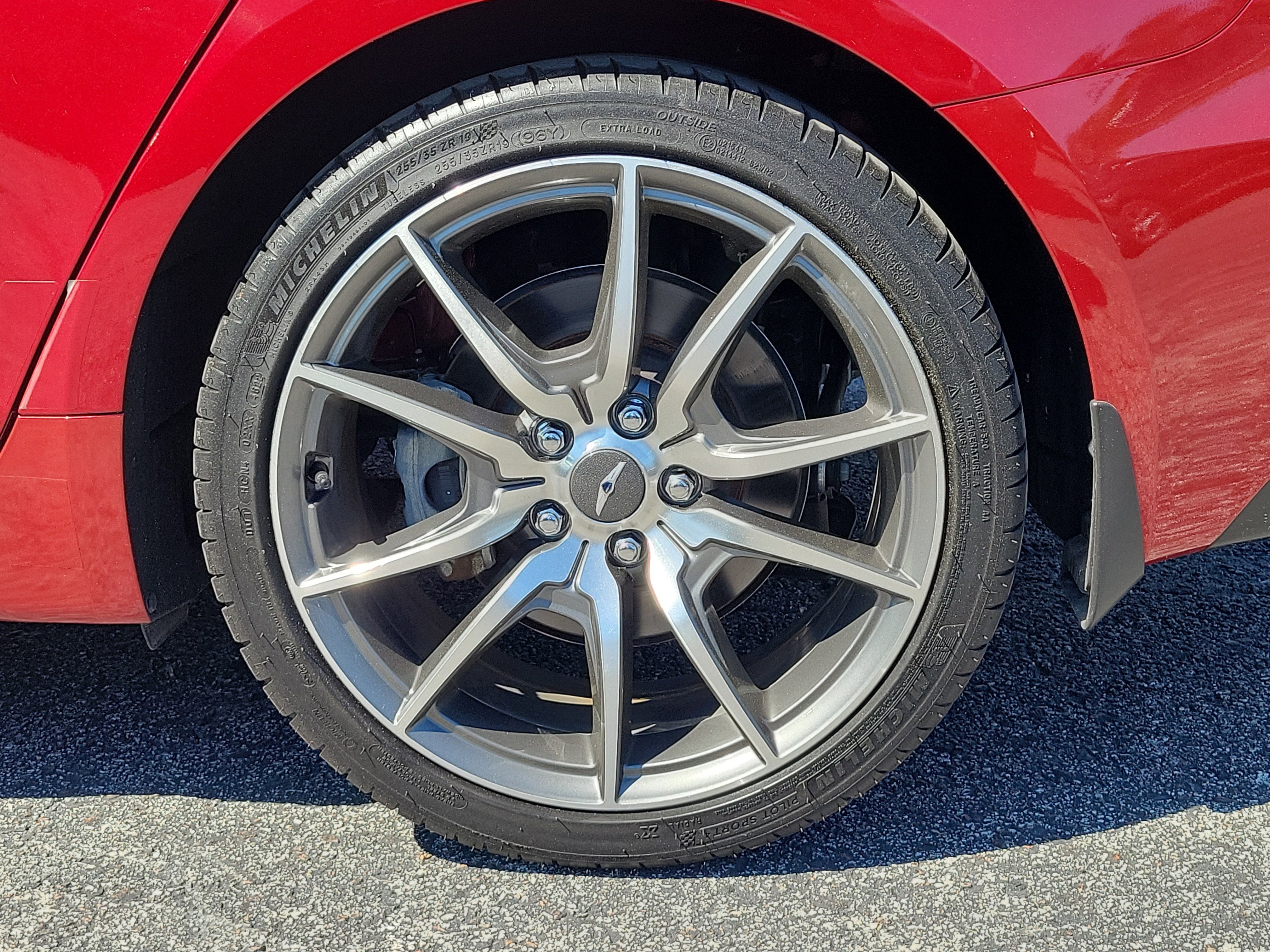 Used 2023 Genesis G70 2.0T RWD image 7