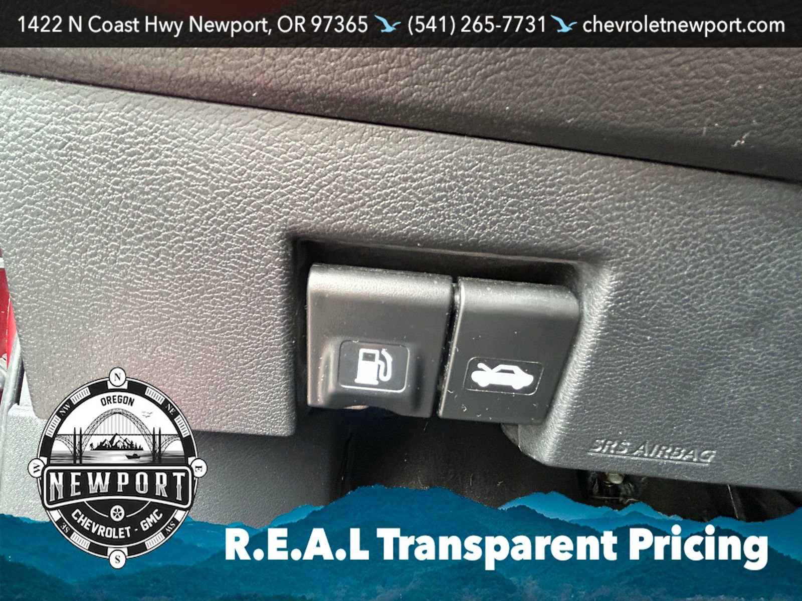 Used 2021 Nissan Versa SV FWD image 14