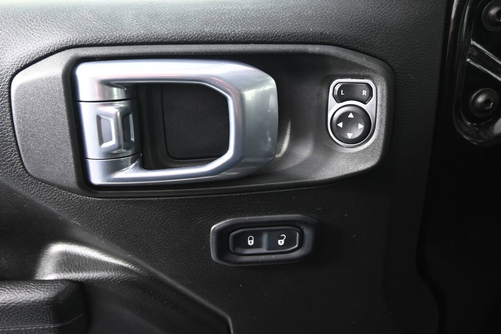 Used 2022 Jeep Gladiator Sport image 19