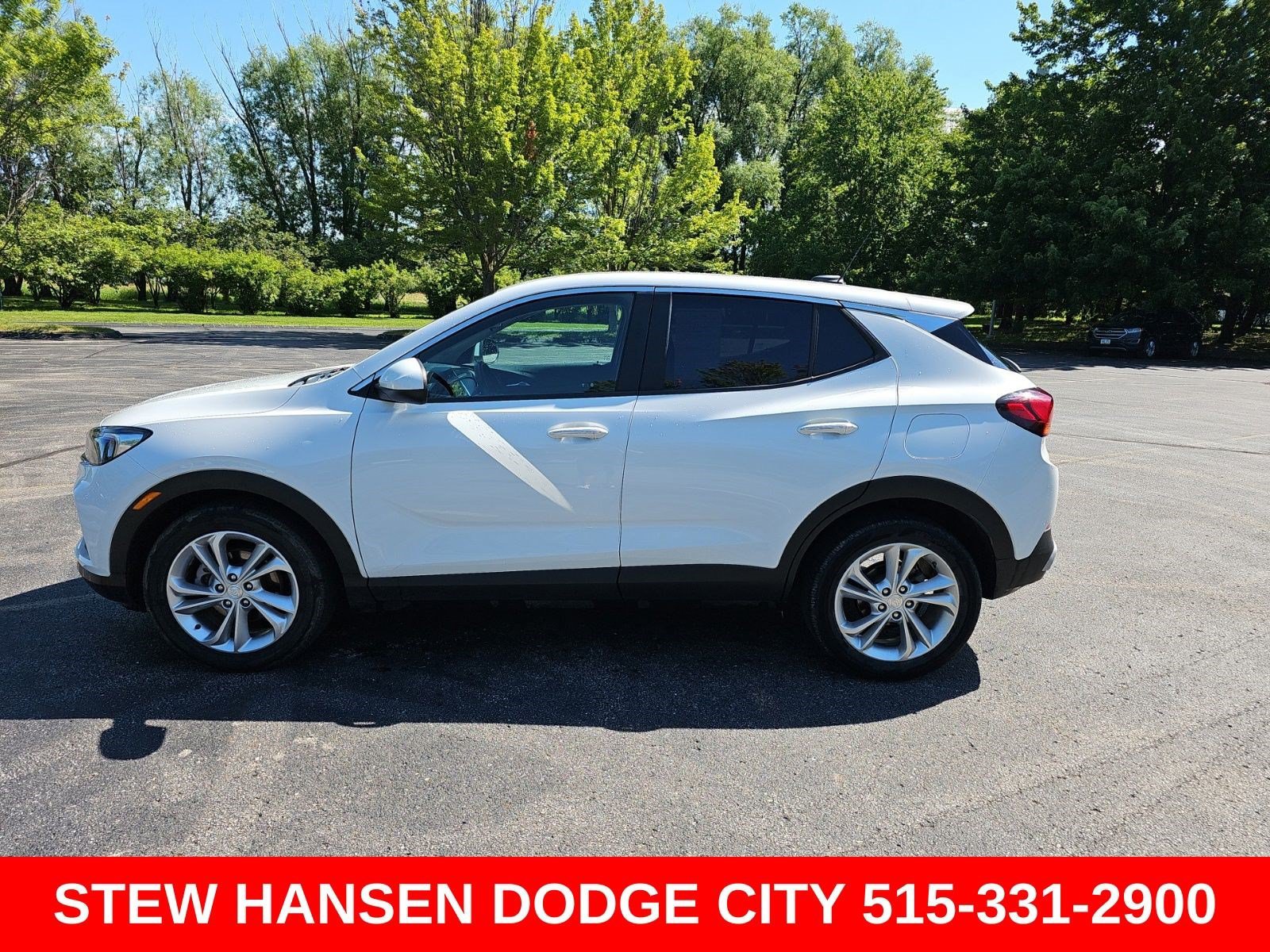 Used 2021 Buick Encore GX Preferred w/ Cold Weather Comfort Package FWD image 1