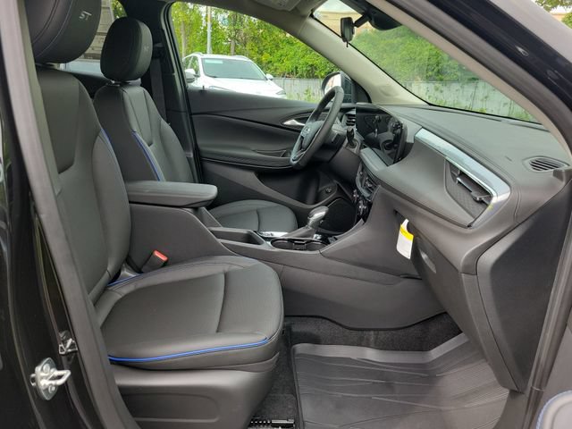 New 2026 Buick Encore GX Sport Touring w/ Advanced Technology Package FWD image 22