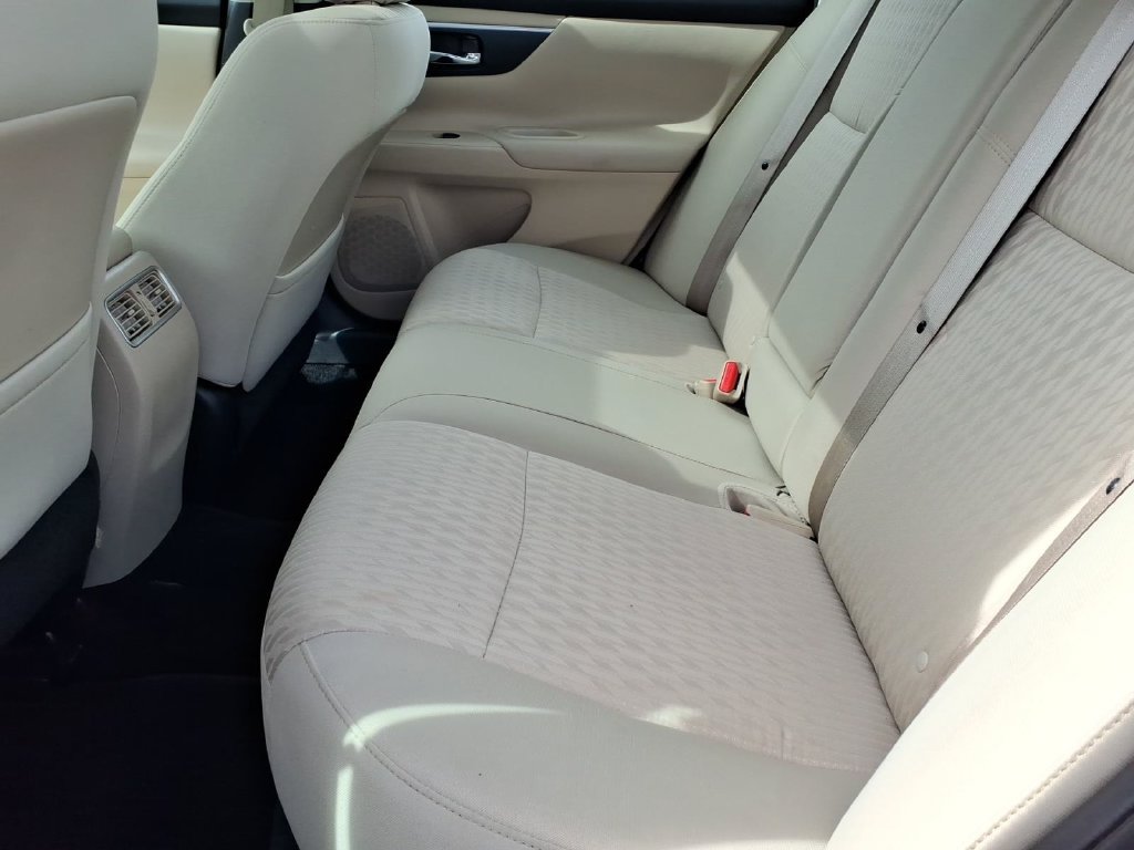 Used 2018 Nissan Altima 2.5 SV w/ 2.5 SV Technology Package FWD image 18