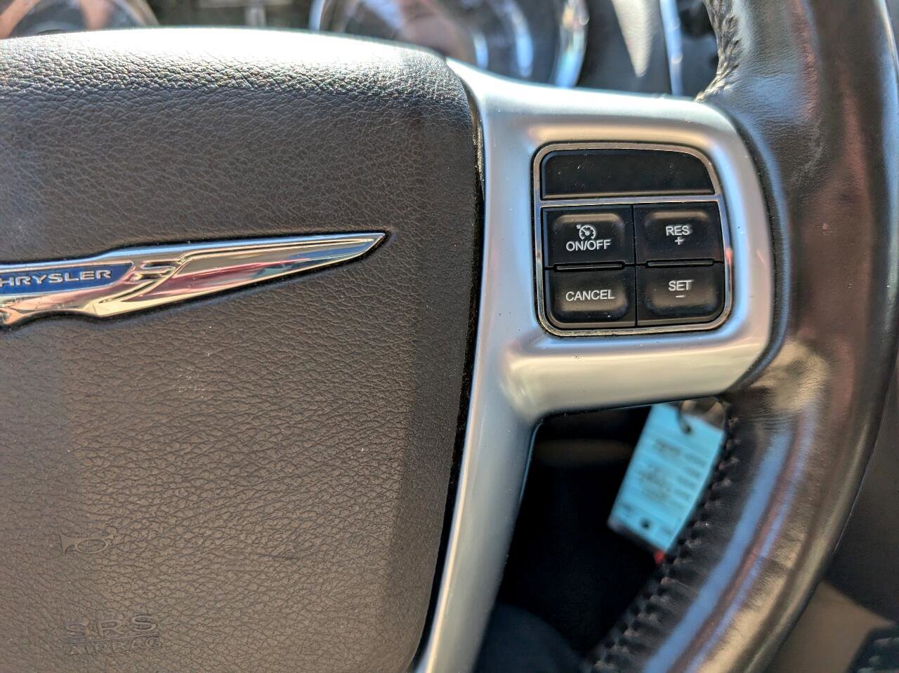 Used 2011 Chrysler Town & Country Limited w/ Trailer Tow Group image 17