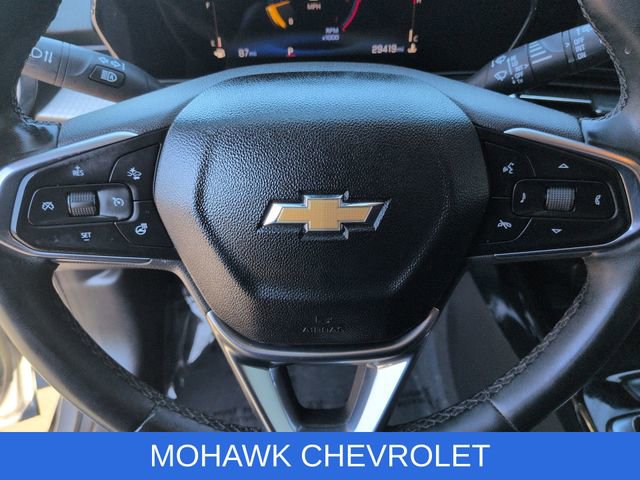Used 2025 Chevrolet Trax LT w/ LT Convenience Package image 12