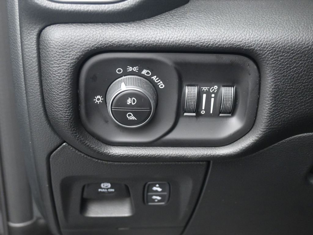 New 2026 RAM 1500 Laramie w/ Sport Appearance Package image 19