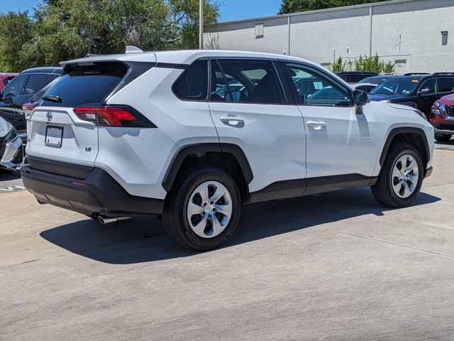 Used 2023 Toyota RAV4 LE FWD image 6