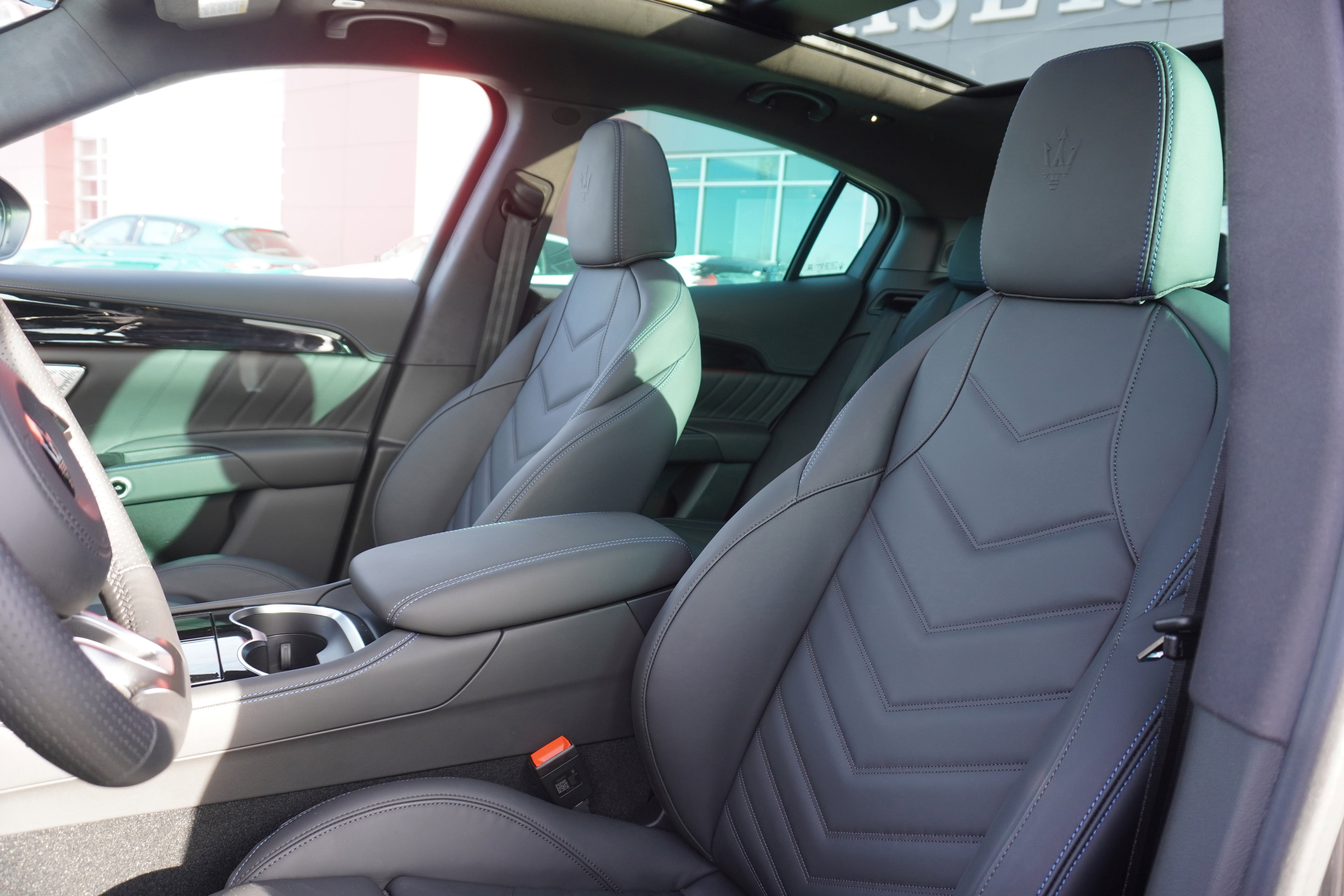 New 2025 Maserati Grecale Modena image 17