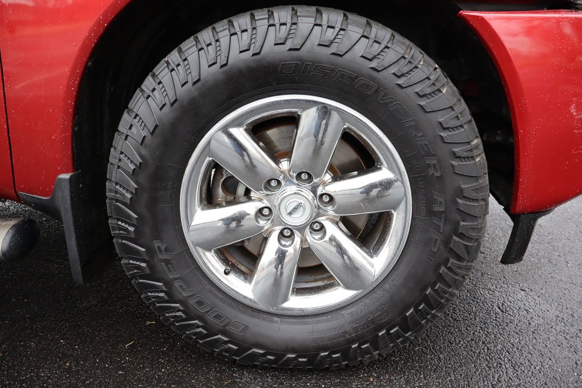 Used 2013 Nissan Titan SV w/ SV Value Truck Pkg image 44