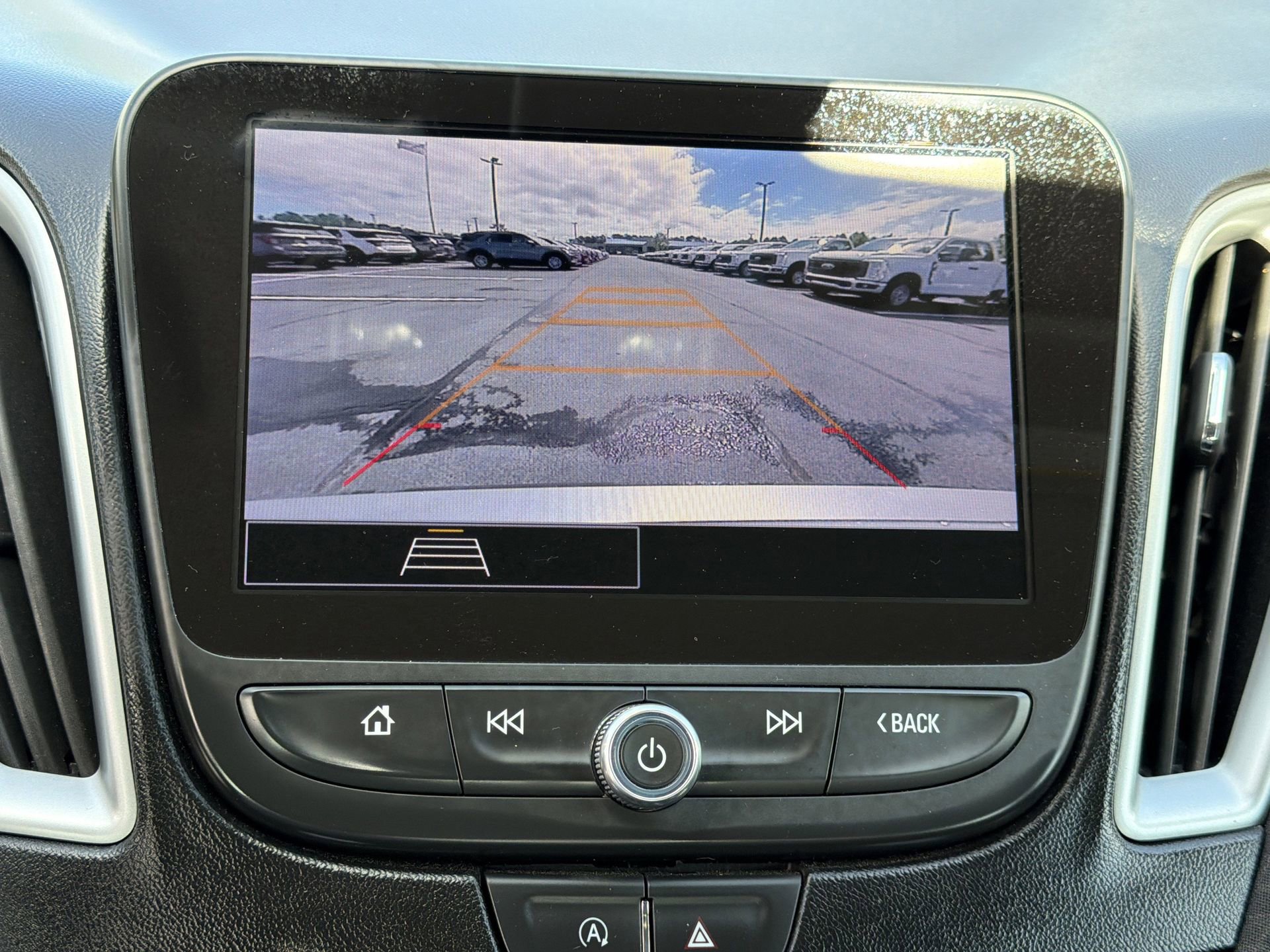 Used 2024 Chevrolet Malibu LT FWD image 4