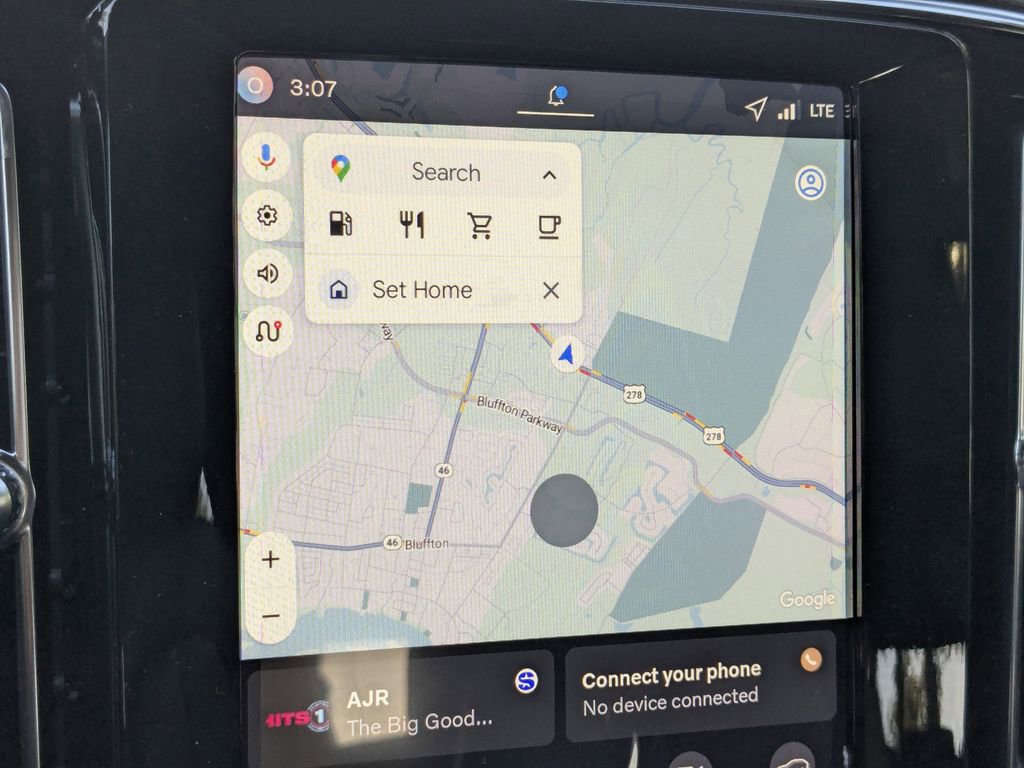 New 2026 Volvo XC40 B4 Plus w/ Protection Package Premier image 24