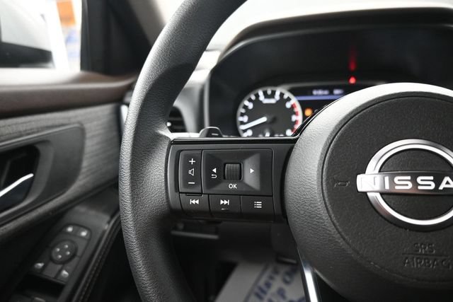 Used 2023 Nissan Rogue SV AWD/4WD image 15